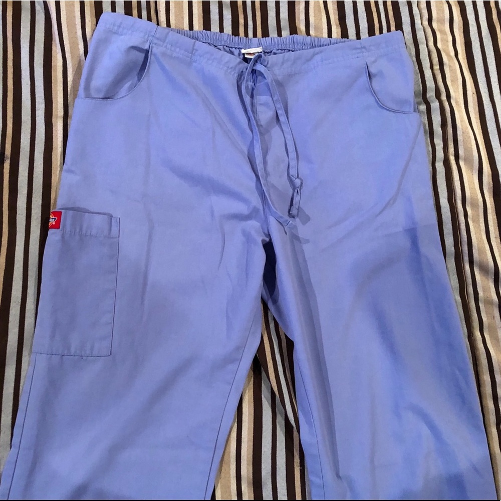 Scrub set - Picture 4 of 5